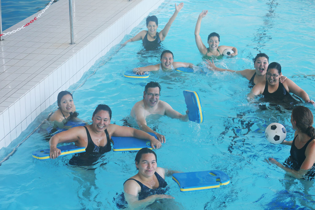 Aktiviteter i svømmehallen